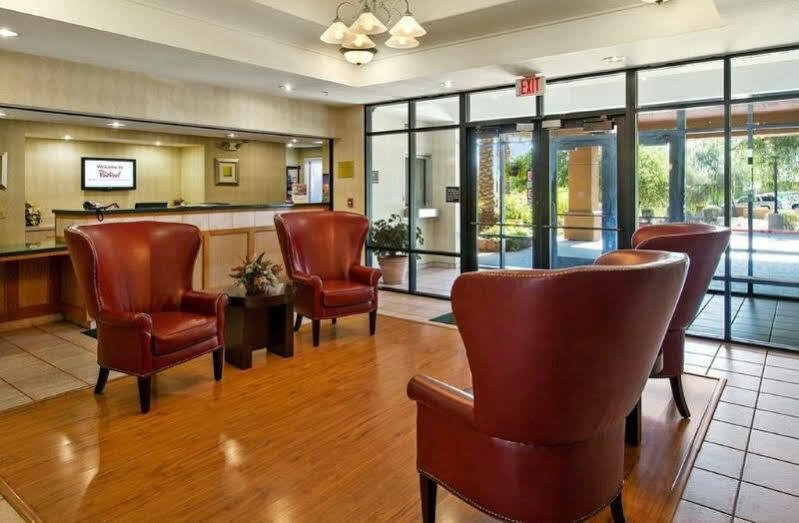 Red Roof Inn Plus+ Tempe - Phoenix Airport Zewnętrze zdjęcie
